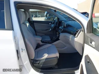 2020 Hyundai Tucson Sport with VIN KM8J33AL8LU251329, listed as a IAAI auction lot 41254246 with 61,626 mi miles. Bid and sale history available at carsss.com. Image 5.