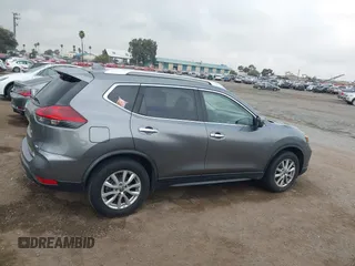 2020 Nissan Rogue SV with VIN JN8AT2MT8LW008090, listed as a IAAI auction lot 41481577 with 125,079 mi miles. Bid and sale history available at carsss.com. Image 13.