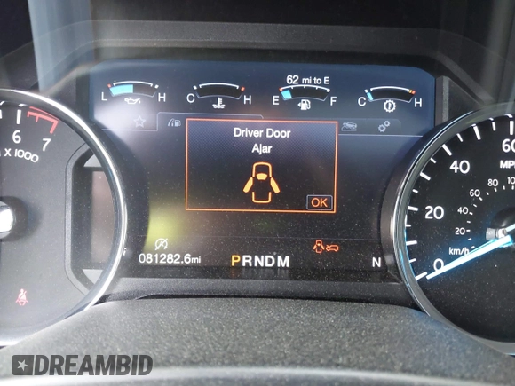 2019 Ford Expedition Limited with VIN 1FMJU2AT7KEA06831, listed as a IAAI auction lot 41528443 with 81,282 mi miles. Bid and sale history available at carsss.com. Image 7.