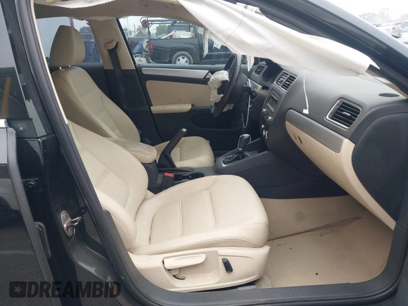 2013 Volkswagen Jetta SE с VIN 3VWDX7AJ2DM414183, выставлен на аукционе IAAI как лот 42489925 с пробегом 52 617 миль миль и . История ставок и продаж доступна на DreamBid. Изображение 5.