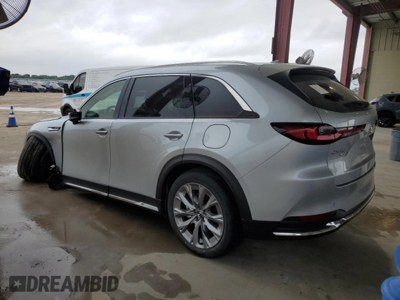 2025 Mazda CX-90 Premium Plus Package z VIN JM3KKEHD4S1218468, wystawiony jako Copart lot #55056755 z przebiegiem 2292 mil mil oraz Szkody całkowita. Historia ofert i sprzedaży dostępna na DreamBid. Obrazek 2.