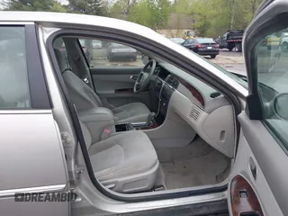 2008 Buick LaCrosse CX with VIN 2G4WC582981203100, listed as a IAAI auction lot 42186417 with 162,361 mi miles. Bid and sale history available at carsss.com. Image 5.