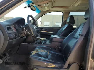 2008 Chevrolet Suburban LTZ with VIN 3GNFC16J28G181446, listed as a Copart auction lot 72350674 with 372,561 mi miles and Salvage Title. Bid and sale history available at carsss.com. Image 7.