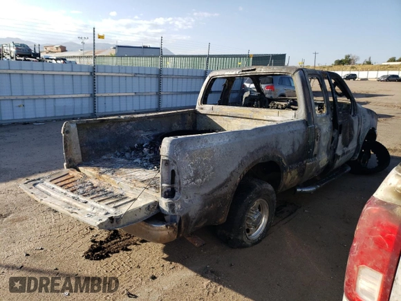 2003 Ford Super Duty F-250 XL with VIN 1FTNX21L23EC26750, listed as a Copart auction lot 76008744 with Not Provided miles and Non Repairable. Bid and sale history available at carsss.com. Image 3.
