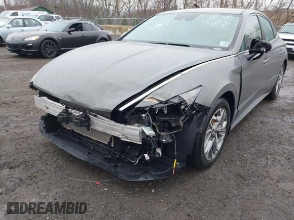 2023 Hyundai Sonata SEL z VIN KMHL64JA2PA256098, wystawiony jako IAAI lot #41846406 z przebiegiem 17 297 mil mil oraz . Historia ofert i sprzedaży dostępna na DreamBid. Obrazek 6.