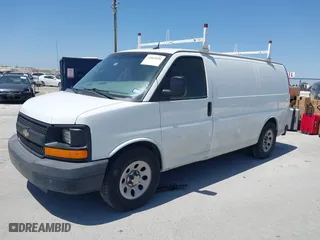 2014 Chevrolet Express Cargo Van with VIN 1GCSGAFX5E1170886, listed as a IAAI auction lot 41863020 with 154,692 mi miles. Bid and sale history available at carsss.com. Image 22.