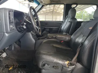 2002 Chevrolet Avalanche with VIN 3GNEC13T92G226777, listed as a Copart auction lot 74441144 with 294,117 mi miles and Salvage Title. Bid and sale history available at DreamBid. Image 7.