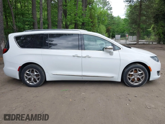 2018 Chrysler Pacifica Limited с VIN 2C4RC1GG7JR149276, выставлен на аукционе IAAI как лот 42118109 с пробегом 106 470 миль миль и . История ставок и продаж доступна на DreamBid. Изображение 13.