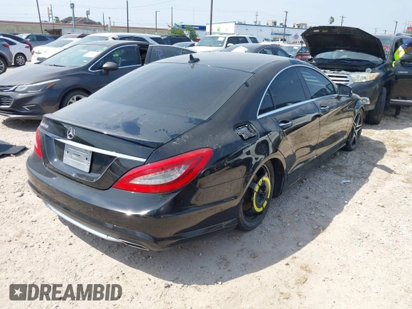 2013 Mercedes-Benz CLS-Class CLS 550 with VIN WDDLJ7DB9DA084503, listed as a IAAI auction lot 41928903 with 129,184 mi miles. Bid and sale history available at carsss.com. Image 4.