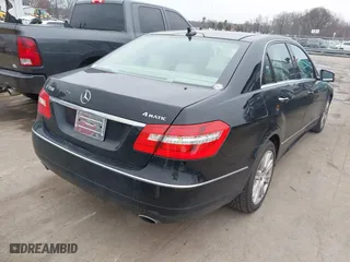 2013 Mercedes-Benz E-Class E 350 Luxury with VIN WDDHF8JB7DA708803, listed as a IAAI auction lot 41559901 with 101,097 mi miles. Bid and sale history available at carsss.com. Image 4.