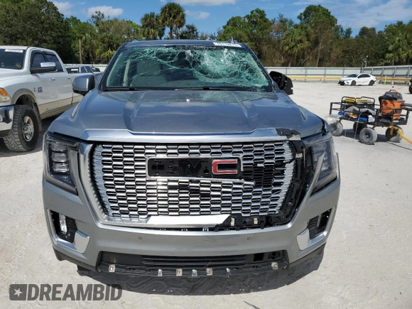 2024 GMC Yukon XL Denali with VIN 1GKS2JKL4RR226295, listed as a Copart auction lot 76113274 with 6,676 mi miles and Salvage Title. Bid and sale history available at carsss.com. Image 5.
