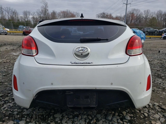2013 Hyundai Veloster w/Gray Int with VIN KMHTC6AD7DU101720, listed as a Copart auction lot 47434785 with 138,514 mi miles and Non Repairable. Bid and sale history available at carsss.com. Image 6.