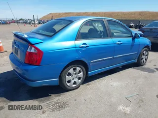 2005 Kia Spectra LX z VIN KNAFE122555192572, wystawiony jako IAAI lot #42266931 z przebiegiem 193 443 mil mil oraz . Historia ofert i sprzedaży dostępna na DreamBid. Obrazek 4.