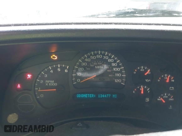 2005 Chevrolet Silverado 1500 LS z VIN 1GCEK14VX5Z305858, wystawiony jako IAAI lot #42437775 z przebiegiem 134 477 mil mil oraz . Historia ofert i sprzedaży dostępna na DreamBid. Obrazek 7.