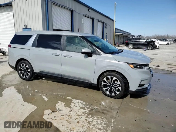 2024 Kia Carnival EX with VIN KNDNC5H34R6432769, listed as a Copart auction lot 49390065 with 11,523 mi miles and Salvage Title. Bid and sale history available at DreamBid. Image 14.