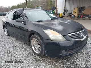 2008 Nissan Altima 2.5 SL with VIN 1N4AL21E28N512672, listed as a IAAI auction lot 41605976 with 142,223 mi miles. Bid and sale history available at carsss.com. Image 1.