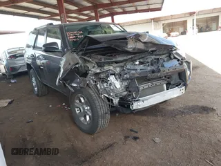 2019 Toyota 4Runner SR5 с VIN JTEZU5JR2K5210705, выставлен на аукционе IAAI как лот 42034545 с пробегом 76 615 миль миль и . История ставок и продаж доступна на DreamBid. Изображение 1.