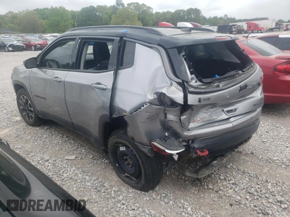 2020 Jeep Compass Trailhawk with VIN 3C4NJDDB6LT195731, listed as a Copart auction lot 50948035 with 80,195 mi miles and Salvage title. Bid and sale history available at DreamBid. Image 2.