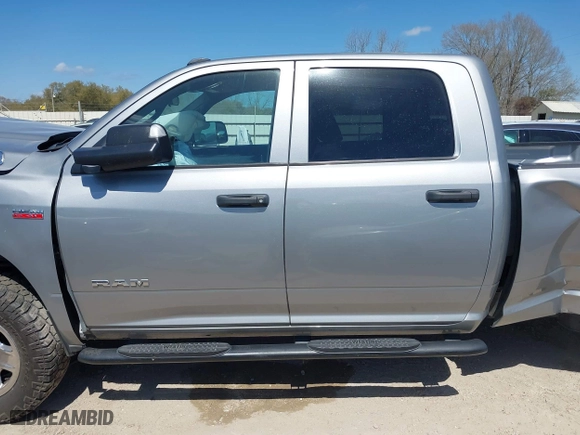 2022 Ram 2500 Tradesman with VIN 3C6UR5HJ0NG118075, listed as a IAAI auction lot 41742502 with 1 mi miles. Bid and sale history available at carsss.com. Image 15.