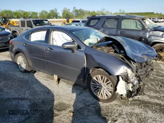 2013 Lexus ES 4dr Sdn with VIN JTHBK1GG0D2031883, listed as a Copart auction lot 52130815 with 203,769 mi miles and Salvage Title. Bid and sale history available at carsss.com. Image 4.