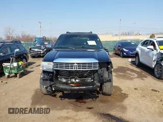 2008 Lincoln Navigator with VIN 5LMFU28538LJ21943, listed as a IAAI auction lot 41764473 with 116,431 mi miles. Bid and sale history available at carsss.com. Image 13.