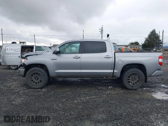 2017 Toyota Tundra Platinum z VIN 5TFAY5F12HX666144, wystawiony jako IAAI lot #41576751 z przebiegiem 131 514 mil mil oraz . Historia ofert i sprzedaży dostępna na DreamBid. Obrazek 15.