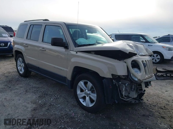 2017 Jeep Patriot Sport with VIN 1C4NJPBB3HD186308, listed as a IAAI auction lot 41743637 with 82,111 mi miles. Bid and sale history available at carsss.com. Image 1.