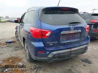 2017 Nissan Pathfinder S with VIN 5N1DR2MN2HC601120, listed as a IAAI auction lot 41916133 with 99,995 mi miles and . Bid and sale history available at DreamBid. Image 3.