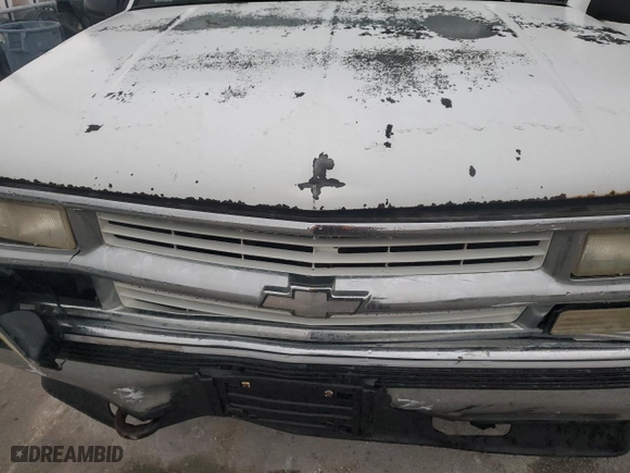 1997 Chevrolet Tahoe with VIN 1GNEK13R2VJ339111, listed as a Copart auction lot 48187215 with 166,260 mi miles and Salvage Title. Bid and sale history available at carsss.com. Image 12.