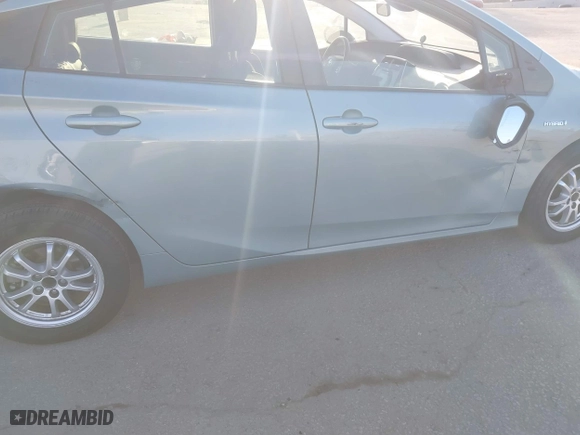 2019 Toyota Prius L Eco with VIN JTDKARFU3K3084191, listed as a IAAI auction lot 41732381 with 179,430 mi miles. Bid and sale history available at carsss.com. Image 18.