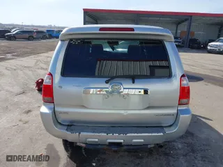 2006 Toyota 4Runner SR5 with VIN JTEZU14RX68052266, listed as a IAAI auction lot 41776526 with 284,877 mi miles. Bid and sale history available at carsss.com. Image 17.
