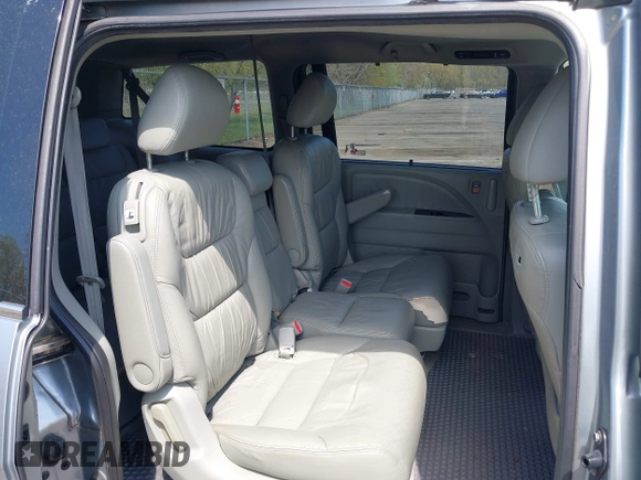 2008 Honda Odyssey EX-L with VIN 5FNRL38758B033767, listed as a IAAI auction lot 42096276 with 190,465 mi miles. Bid and sale history available at carsss.com. Image 8.