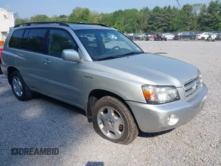 2004 Toyota Highlander z VIN JTEEP21A540057400, wystawiony jako IAAI lot #42413843 z przebiegiem 205 032 mil mil oraz . Historia ofert i sprzedaży dostępna na DreamBid. Obrazek 1.