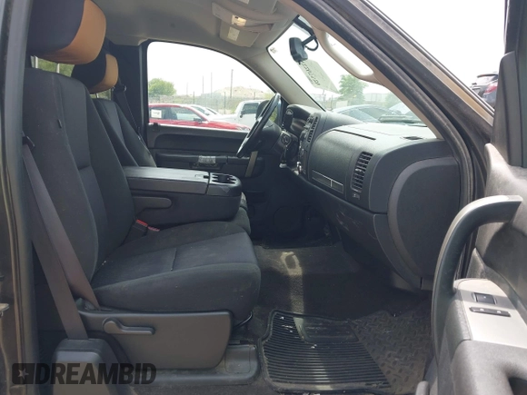 2011 Chevrolet Silverado 1500 LT with VIN 1GCRCSE02BZ353972, listed as a IAAI auction lot 42267520 with 164,257 mi miles and . Bid and sale history available at DreamBid. Image 5.