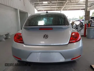 2015 Volkswagen Beetle Fleet Edition с VIN 3VWF17AT3FM654647, выставлен на аукционе IAAI как лот 42336350 с пробегом 44 312 миль миль и . История ставок и продаж доступна на DreamBid. Изображение 16.