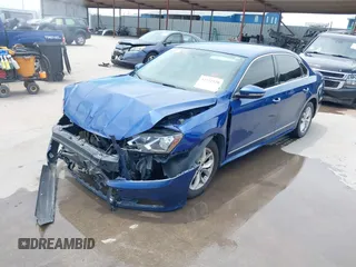 2017 Volkswagen Passat S z VIN 1VWAT7A34HC003813, wystawiony jako IAAI lot #42322928 z przebiegiem 207 115 mil mil oraz . Historia ofert i sprzedaży dostępna na DreamBid. Obrazek 19.