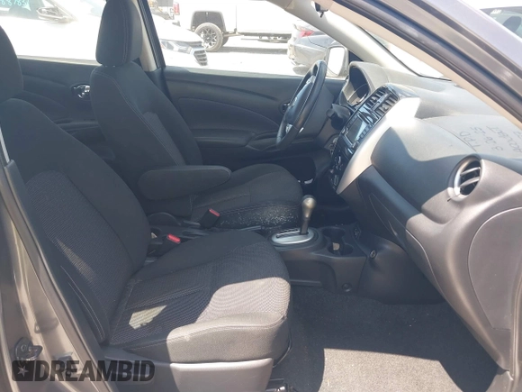 2018 Nissan Versa SV with VIN 3N1CN7AP4JL861711, listed as a IAAI auction lot 41904934 with 92,256 mi miles. Bid and sale history available at carsss.com. Image 5.
