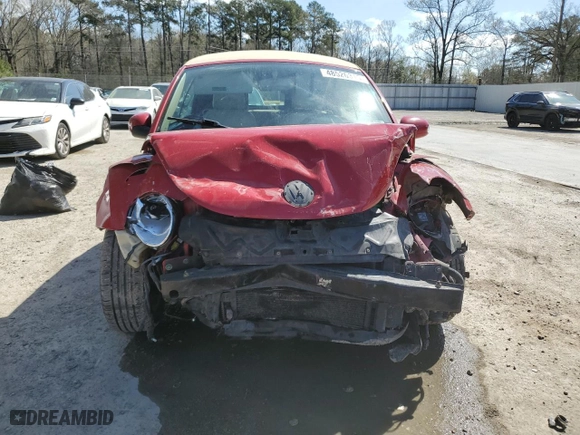 2006 Volkswagen New Beetle Convertible with VIN 3VWRF31Y16M322189, listed as a Copart auction lot 48526315 with 199,796 mi miles and Salvage Title. Bid and sale history available at carsss.com. Image 5.