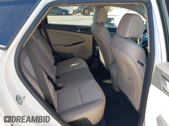 2017 Hyundai Tucson SE with VIN KM8J23A45HU343355, listed as a IAAI auction lot 41864766 with 115,931 mi miles and . Bid and sale history available at DreamBid. Image 8.