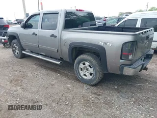 2007 Chevrolet Silverado 1500 LTZ with VIN 2GCEK13M471660691, listed as a IAAI auction lot 42152051 with 210,906 mi miles. Bid and sale history available at carsss.com. Image 3.