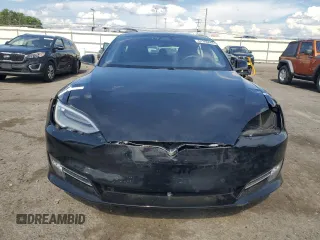 2020 Tesla Model S Long Range z VIN 5YJSA1E29LF413563, wystawiony jako Copart lot #61396605 z przebiegiem 48 748 mil mil oraz Szkoda całkowita • Salvage title. Historia ofert i sprzedaży dostępna na DreamBid. Obrazek 5.