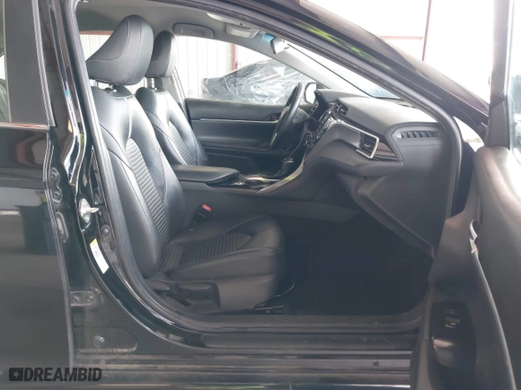 2018 Toyota Camry LE with VIN 4T1B11HK8JU575695, listed as a IAAI auction lot 41857828 with 180,413 mi miles. Bid and sale history available at carsss.com. Image 5.