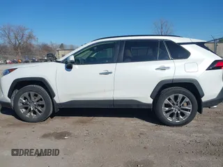 2019 Toyota RAV4 Limited with VIN JTMN1RFV1KD517037, listed as a IAAI auction lot 41844316 with 66,961 mi miles. Bid and sale history available at carsss.com. Image 15.