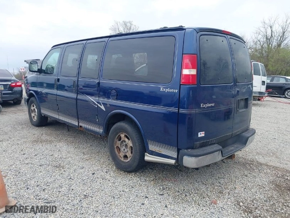 2004 Chevrolet Express Passenger with VIN 1GBFG15T441159106, listed as a IAAI auction lot 41999210 with 245,286 mi miles. Bid and sale history available at carsss.com. Image 3.