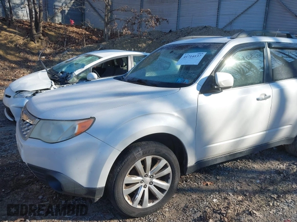 2013 Subaru Forester X Limited с VIN JF2SHAEC2DH440885, выставлен на аукционе IAAI как лот 41714137 с пробегом 208 045 миль миль и . История ставок и продаж доступна на DreamBid. Изображение 6.