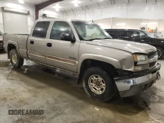 2003 Chevrolet Silverado 1500HD LT z VIN 1GCGK13U93F134049, wystawiony jako Copart lot #77205124 z przebiegiem 260 001 mil mil oraz Szkoda całkowita • Salvage title. Historia ofert i sprzedaży dostępna na DreamBid. Obrazek 4.
