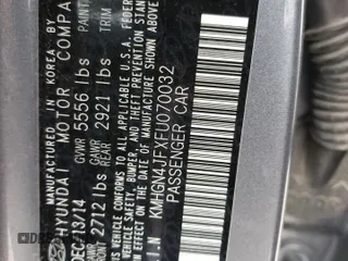 2015 Hyundai Genesis 5.0L with VIN KMHGN4JFXFU070032, listed as a Copart auction lot 68351644 with 132,828 mi miles and Non Repairable. Bid and sale history available at carsss.com. Image 12.