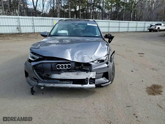 2021 Audi e-tron Premium with VIN WA1AAAGE6MB003112, listed as a Copart auction lot 45540374 with 21,033 mi miles. Bid and sale history available at carsss.com. Image 10.
