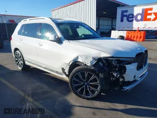 2020 BMW X7 xDrive40i with VIN 5UXCW2C03L9C67539, listed as a IAAI auction lot 41261357 with 46,654 mi miles. Bid and sale history available at carsss.com. Image 1.