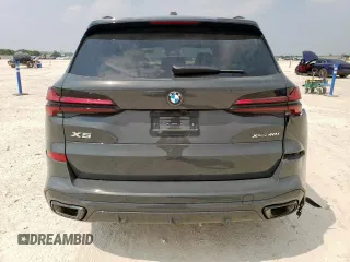 2025 BMW X5 xDrive40i z VIN 5UX23EU02S9Z67262, wystawiony jako Copart lot #56757915 z przebiegiem 2 538 mil mil oraz Szkoda całkowita • Salvage title. Historia ofert i sprzedaży dostępna na DreamBid. Obrazek 6.